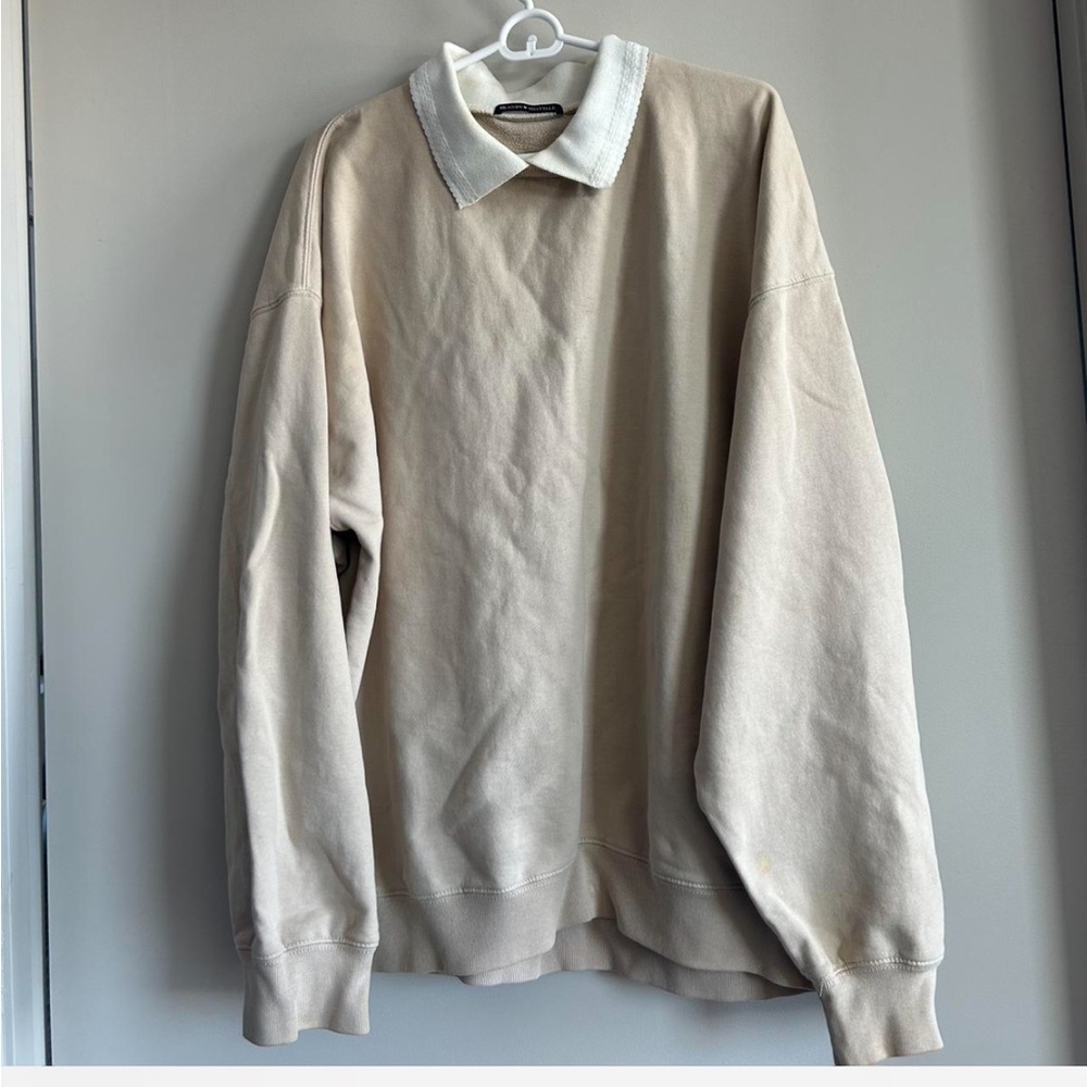 Brandy Melville Beige Collared Sweatshirt